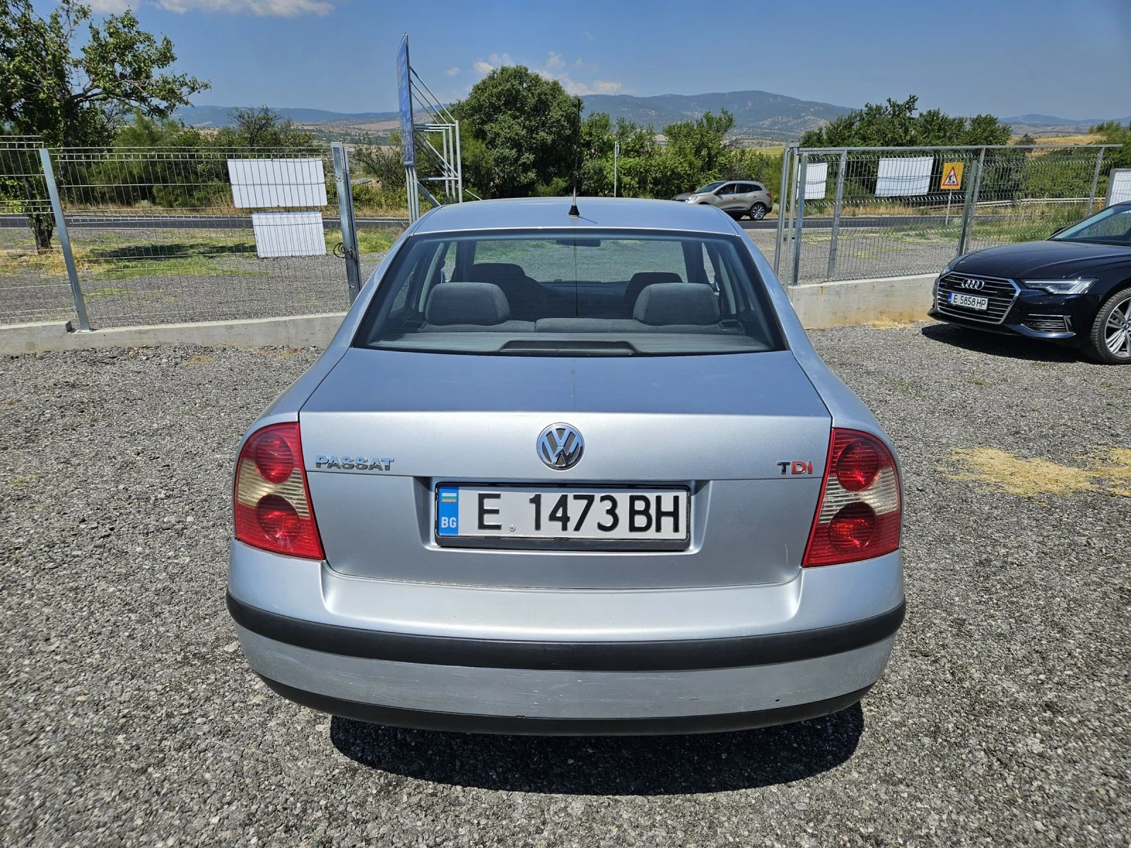 VW Passat 1.9TDI, снимка 4 - Автомобили и джипове - 55351573
