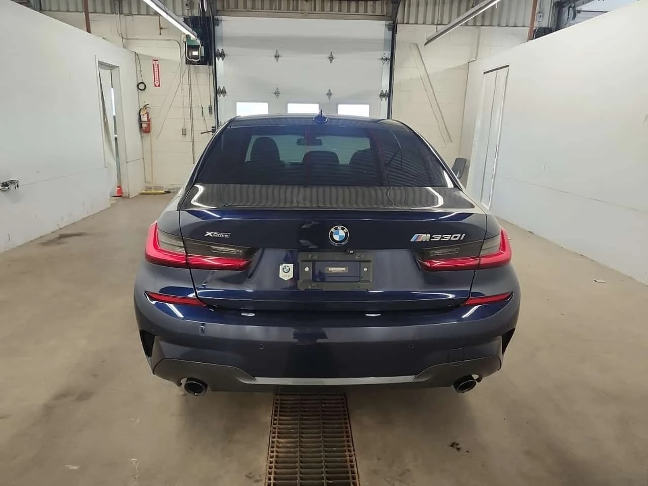 BMW 330 * M PKG* I XDRIVE * АВТОКРЕДИТ БЕЗ ПЪРВОНАЧАЛНА* , снимка 17 - Автомобили и джипове - 55536062