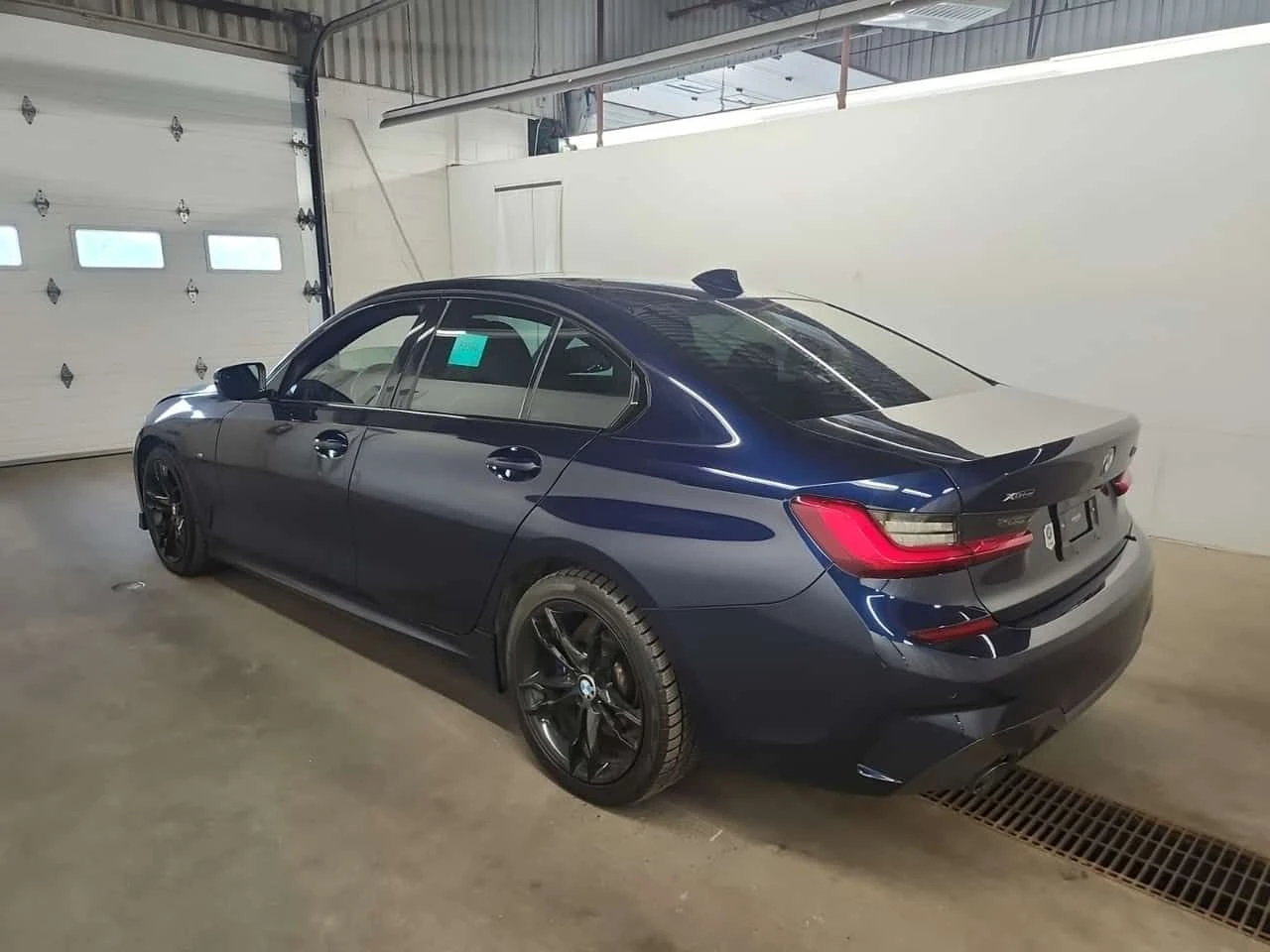 BMW 330 * M PKG* I XDRIVE * АВТОКРЕДИТ БЕЗ ПЪРВОНАЧАЛНА* , снимка 4 - Автомобили и джипове - 55536062