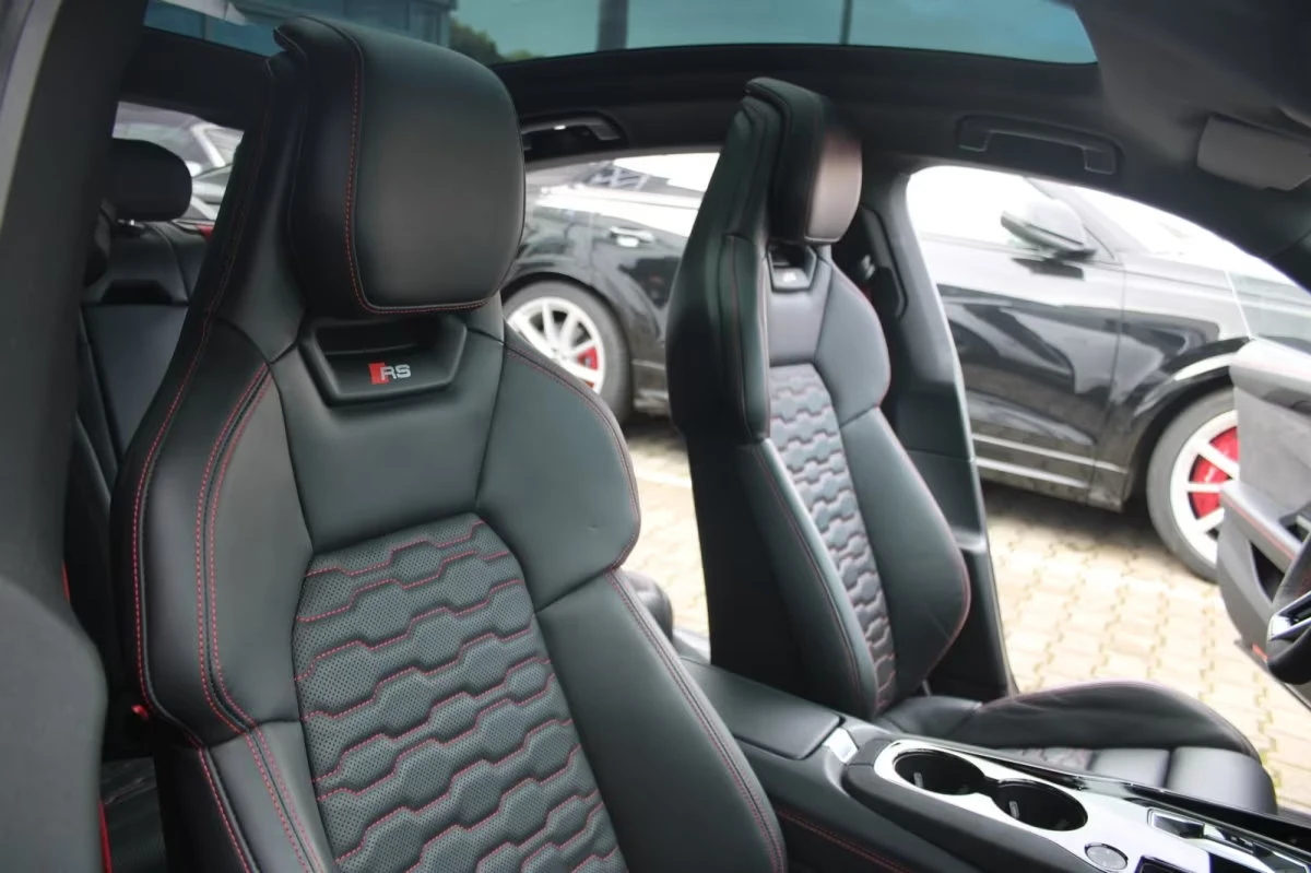 Audi E-Tron GT RS/QUATTRO/598HP/360/PANO/MATRIX/CARBON/787z, снимка 11 - Автомобили и джипове - 55703327