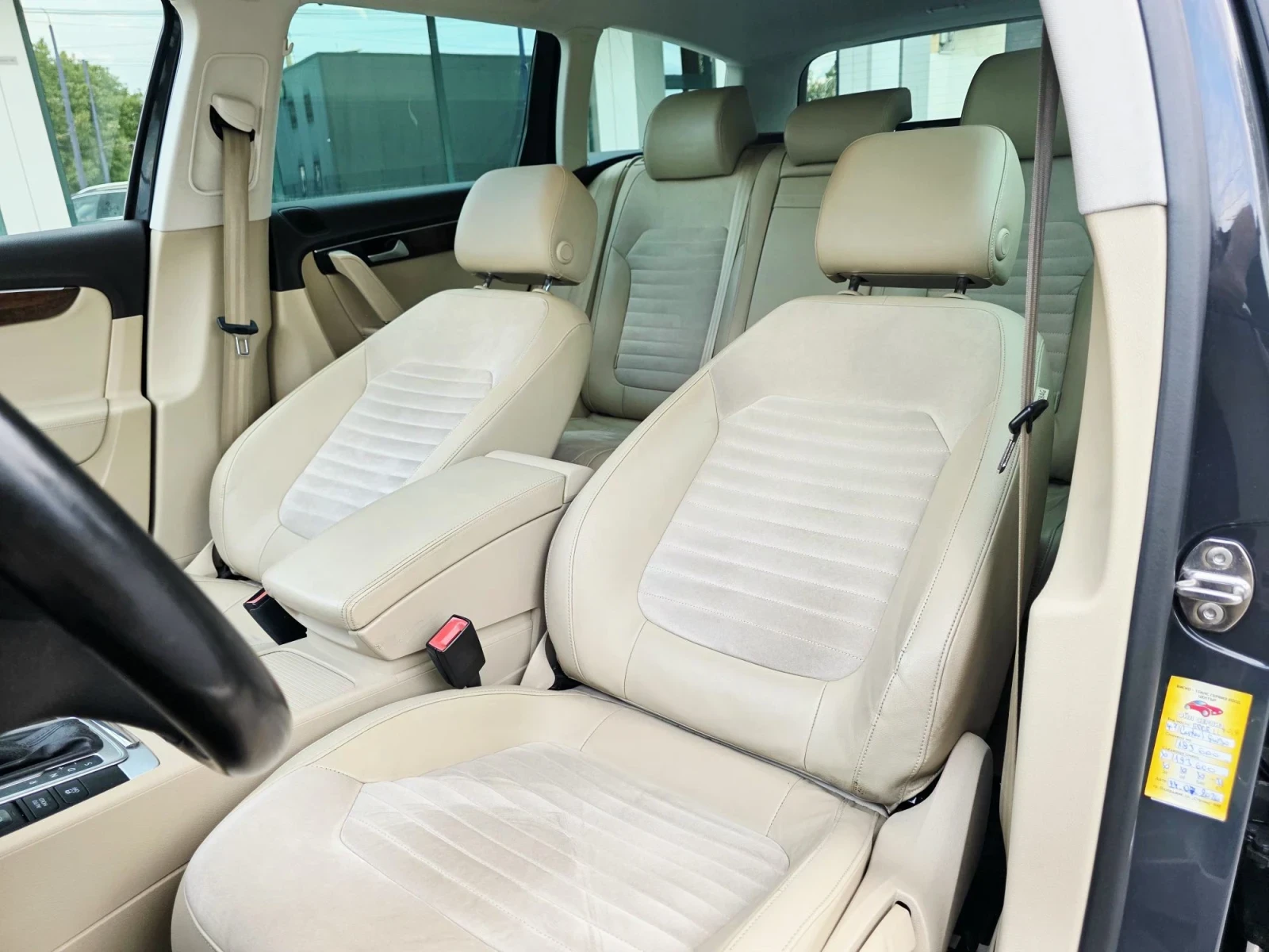 VW Passat 2.0 TDI//170PS, снимка 12 - Автомобили и джипове - 55816928