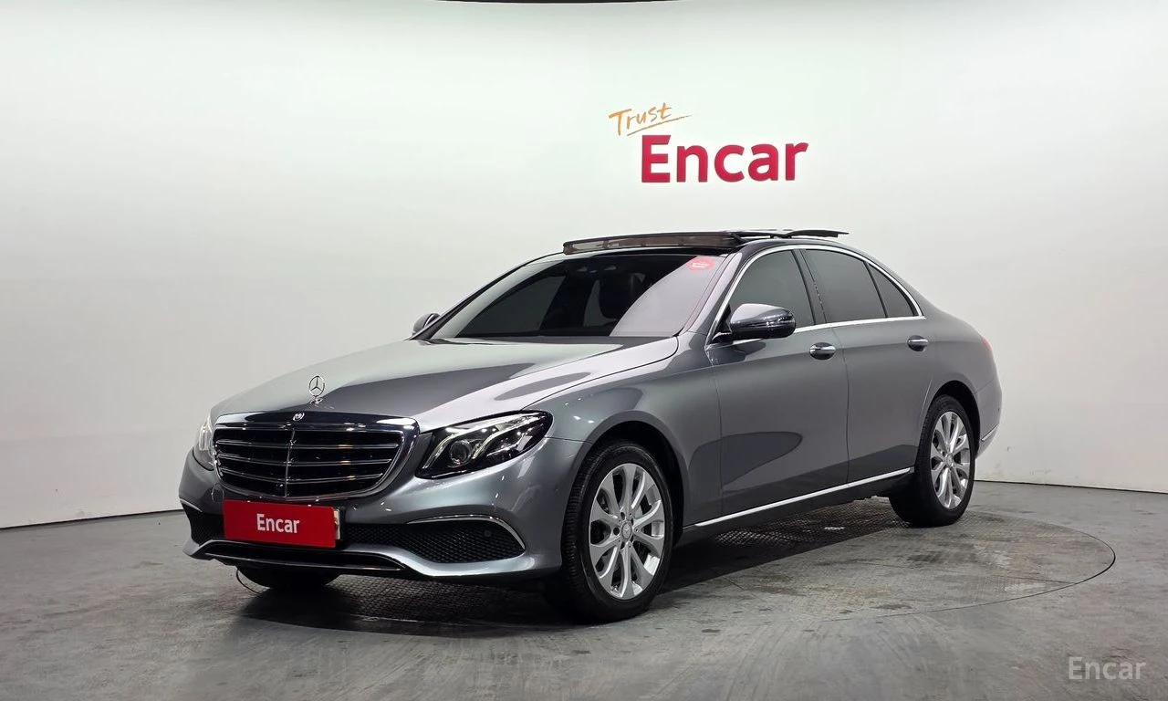 Mercedes-Benz E 300 4MATIC* ДИГИТАЛНО* ТАБЛО* ОБДУХВАНЕ* ХЕДЪП* 360КАМ
