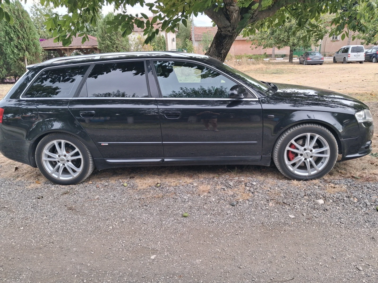Audi A4 Комби, снимка 2 - Автомобили и джипове - 56347987