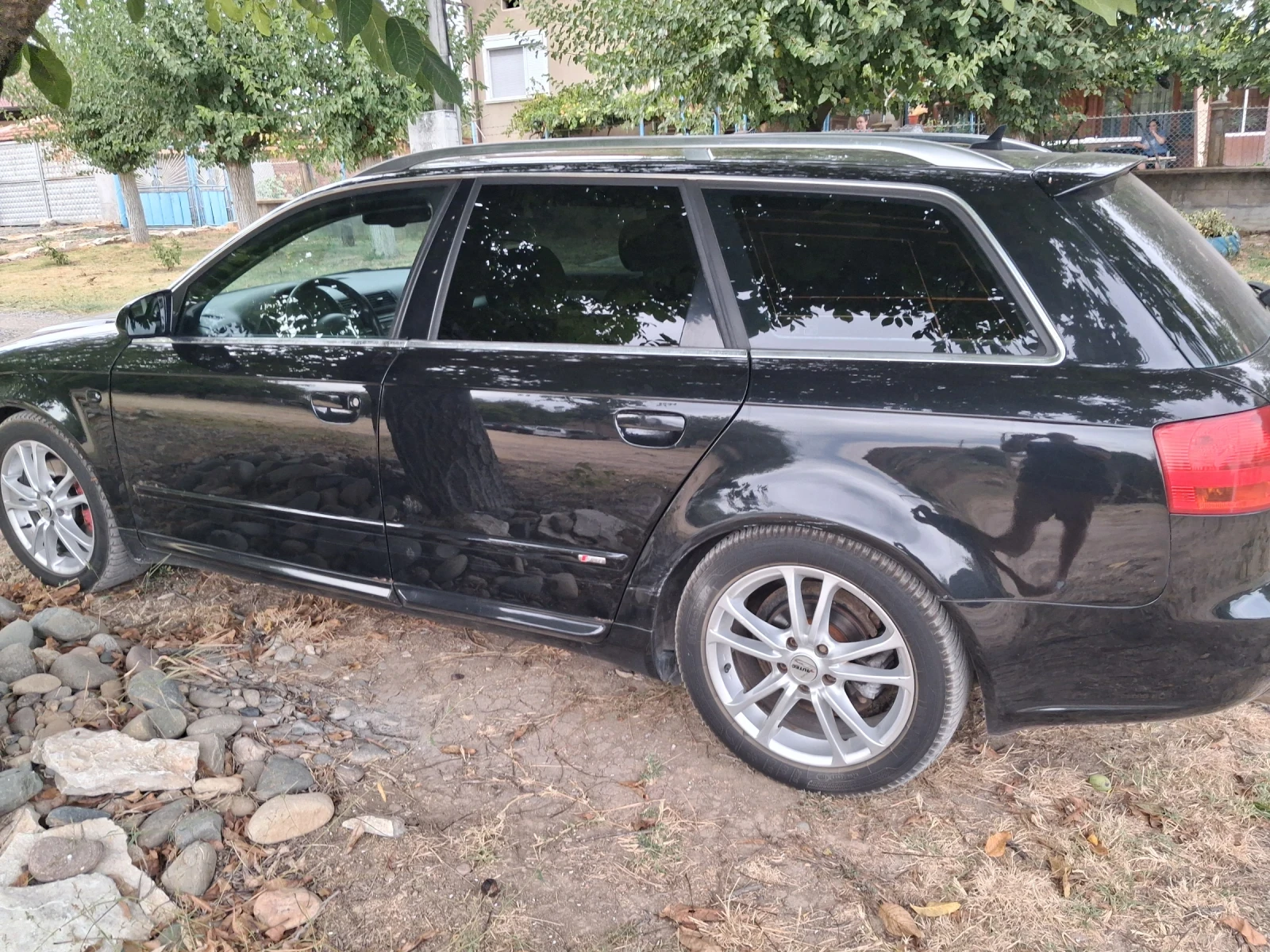 Audi A4 Комби, снимка 4 - Автомобили и джипове - 56347987