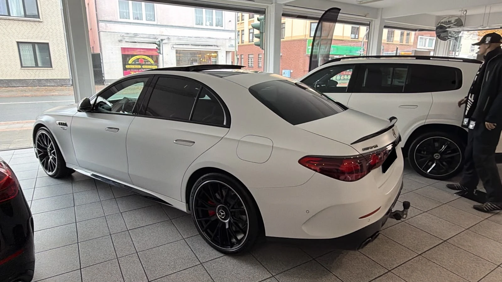 Mercedes-Benz E 53 AMG 4MATIC PHEV Dynamic Plus, снимка 2 - Автомобили и джипове - 56653733