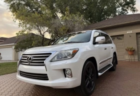 Lexus LX 570 Обдухване* MarkLevinson* Keyless* СервизнаИстория*, снимка 1