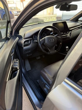 Toyota C-HR 1.8 Hybrid Lounge, Пълна Сервизна Книжка, Keyless, снимка 5