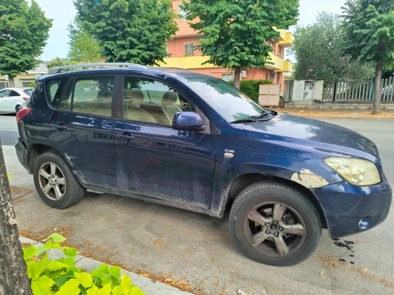 Toyota Rav4 2.2 d4d, снимка 3 - Автомобили и джипове - 52270815