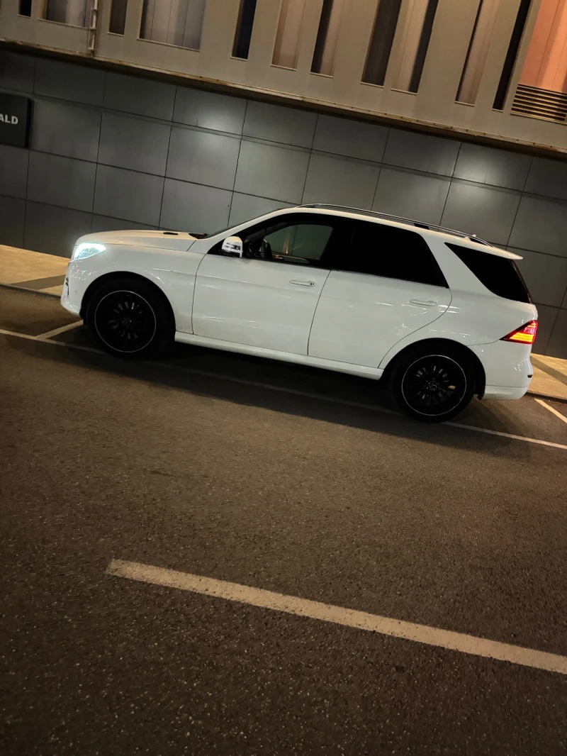 Mercedes-Benz ML 350, снимка 3 - Автомобили и джипове - 51810485