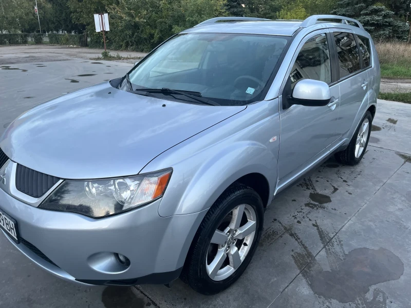 Mitsubishi Outlander, снимка 2 - Автомобили и джипове - 52390726