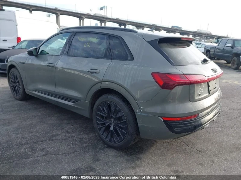 Audi E-Tron Q8 * CARFAX * БЕЗ ПЪРВОНАЧАЛНА ВНОСКА, снимка 5 - Автомобили и джипове - 53467260