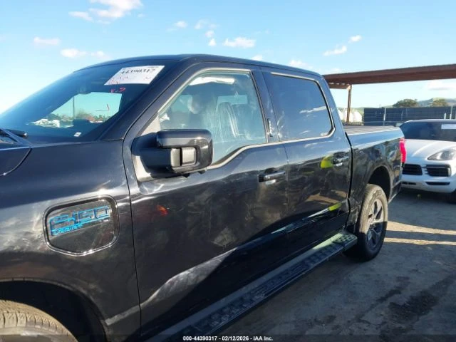 Ford F150 LIGHTNING LARIAT 4x4, снимка 13 - Автомобили и джипове - 53910356