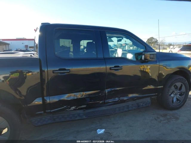 Ford F150 LIGHTNING LARIAT 4x4, снимка 12 - Автомобили и джипове - 53910356