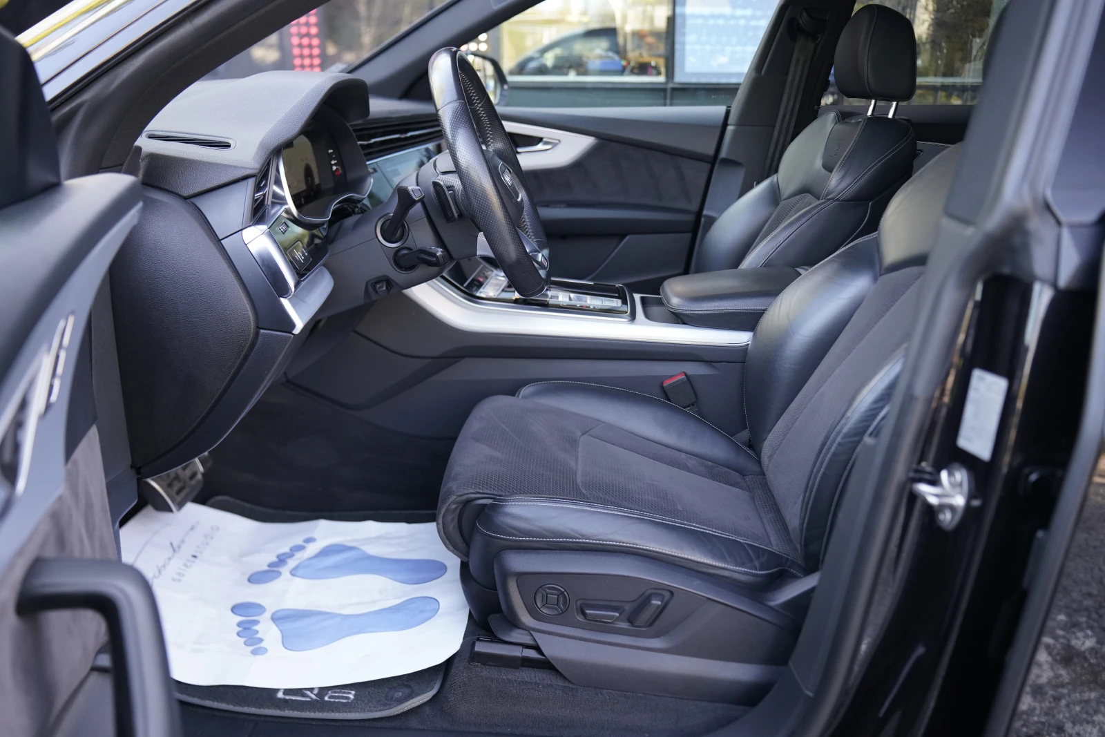 Audi Q8 50TDI Quattro S Line Bang&Olufsen, снимка 9 - Автомобили и джипове - 44508266