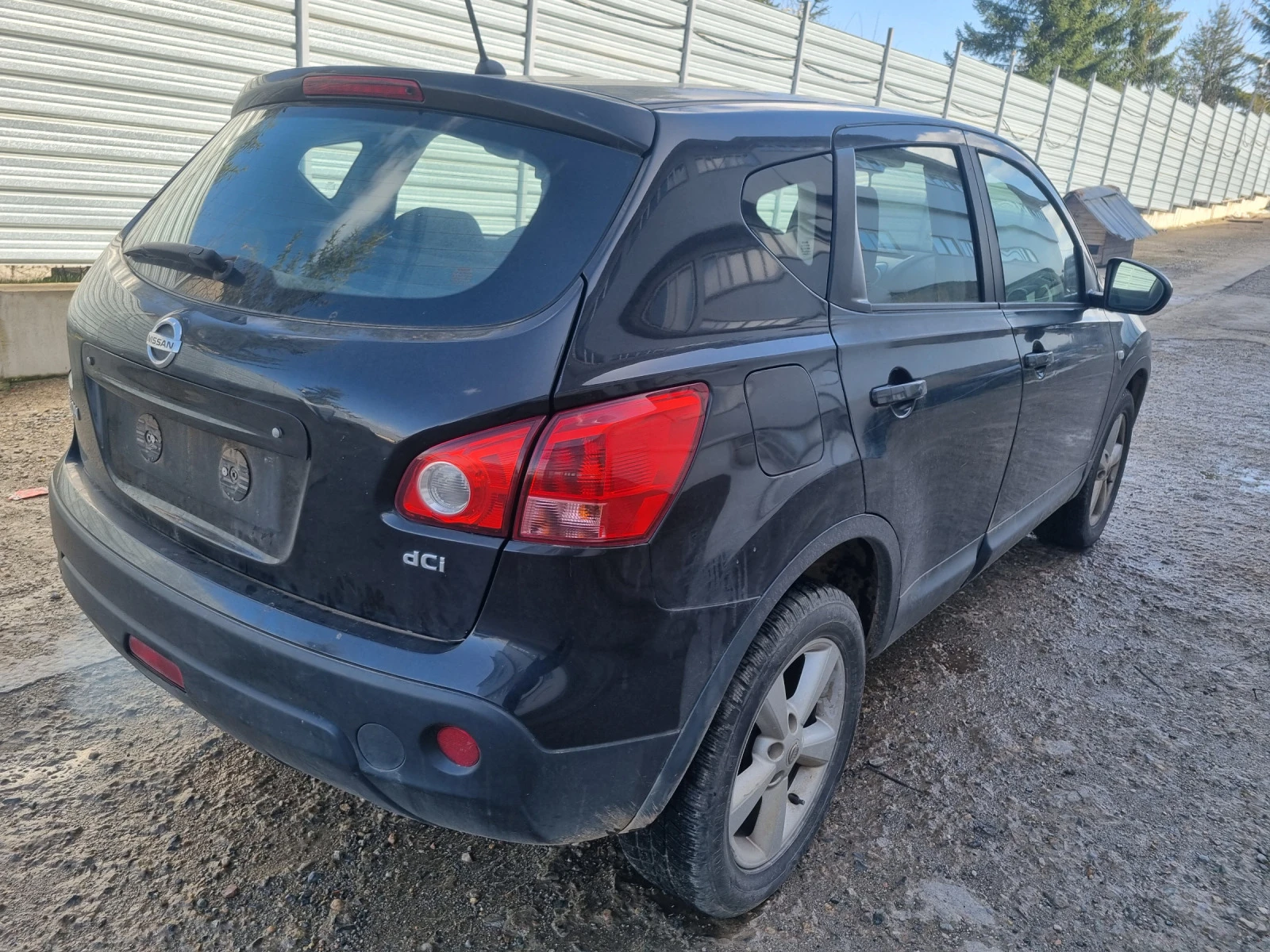 Nissan Qashqai 2.0dci-150ks-2008god-На части!!! - изображение 2