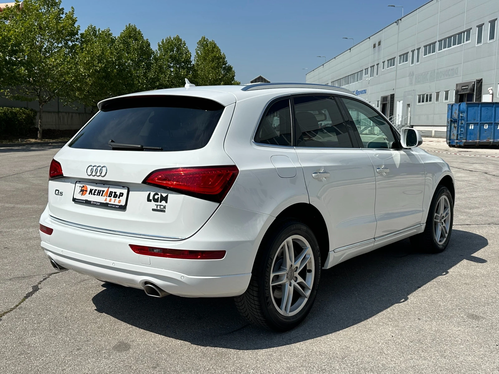 Audi Q5 3.0d 245 к.с. - изображение 4
