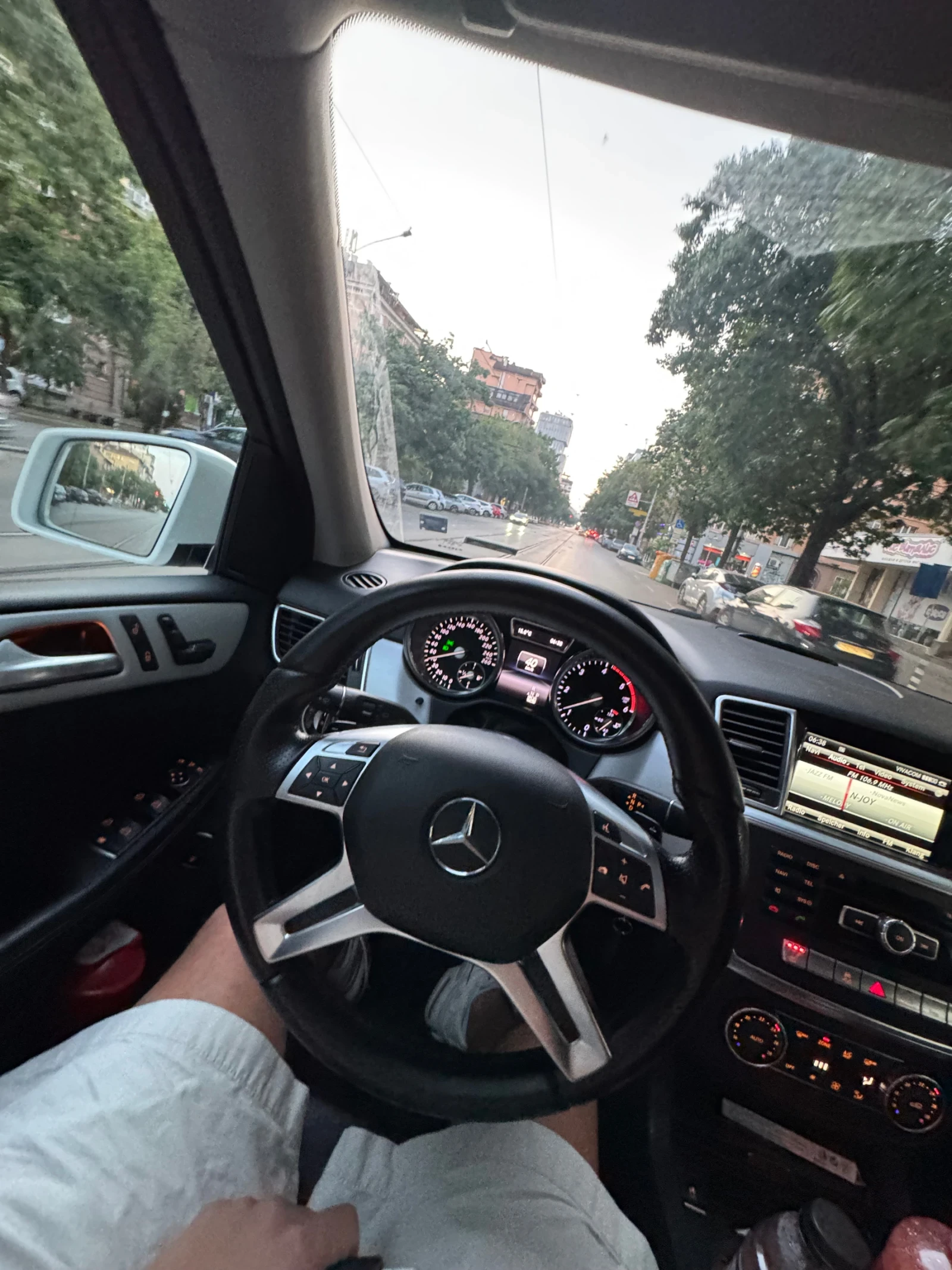 Mercedes-Benz ML 350  - изображение 7