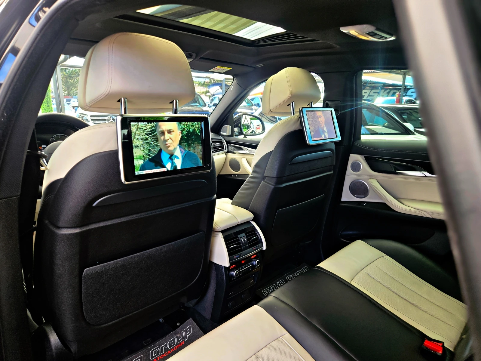 BMW X6 M50D/INDIVIDUAL/TVx3/DISTR/360CAM/HUD/B&O/ОБДУХ/LI, снимка 10 - Автомобили и джипове - 54113743