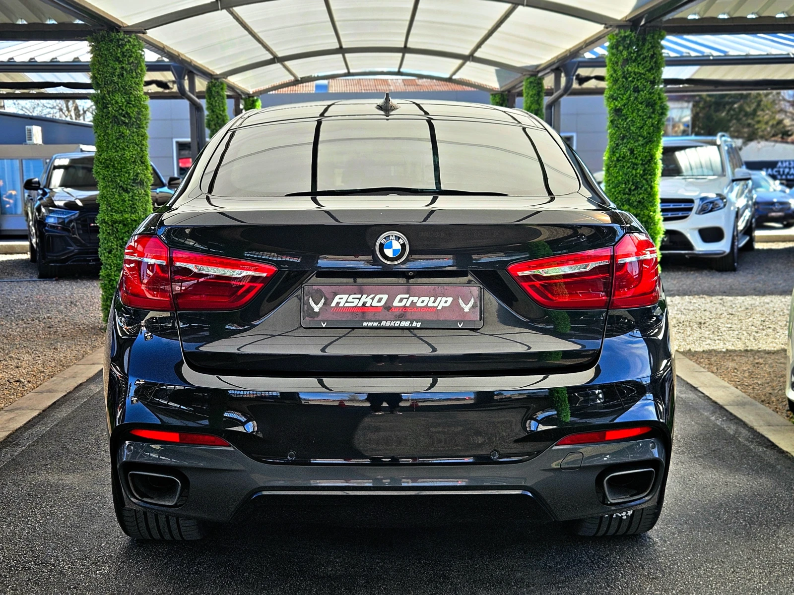 BMW X6 M50D/INDIVIDUAL/TVx3/DISTR/360CAM/HUD/B&O/ОБДУХ/LI, снимка 6 - Автомобили и джипове - 54113743