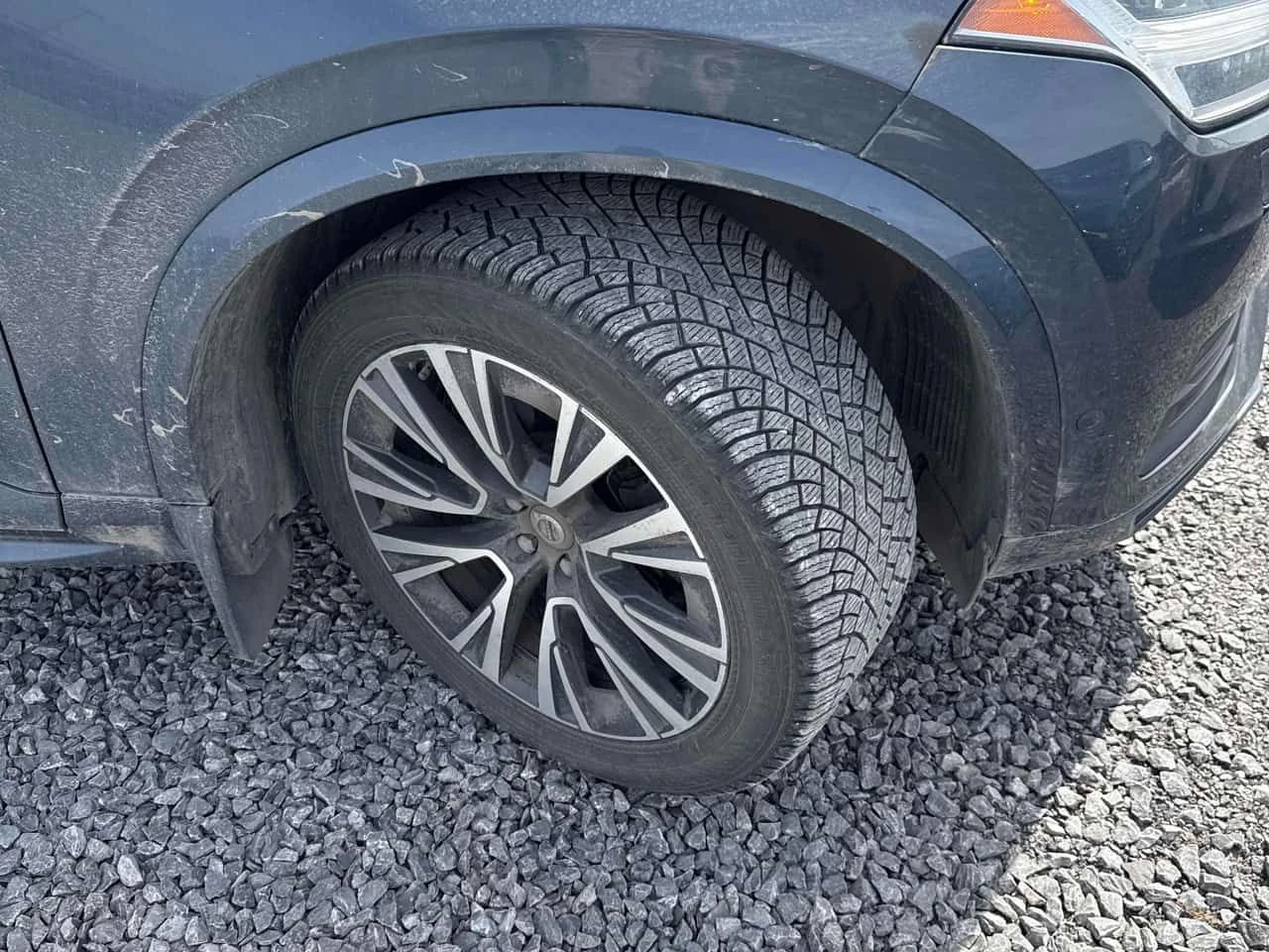 Volvo Xc90 * Momentum * 2 КЛЮЧА* ПОДГРЕВ* KEYLESS* , снимка 17 - Автомобили и джипове - 54367374