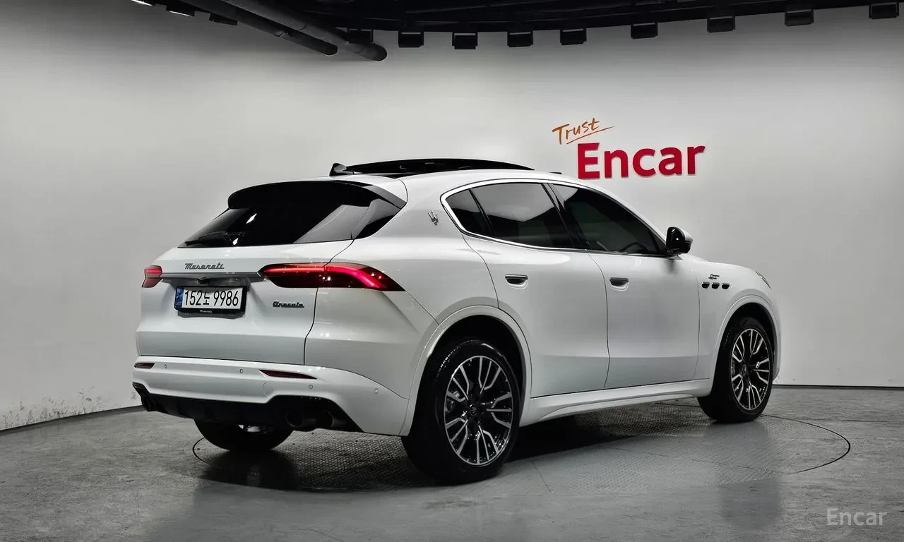 Maserati Grecale GT | 2.0 MHEV | AWD | MATRIX LED | HUD | KEYLESS, снимка 2 - Автомобили и джипове - 55217773