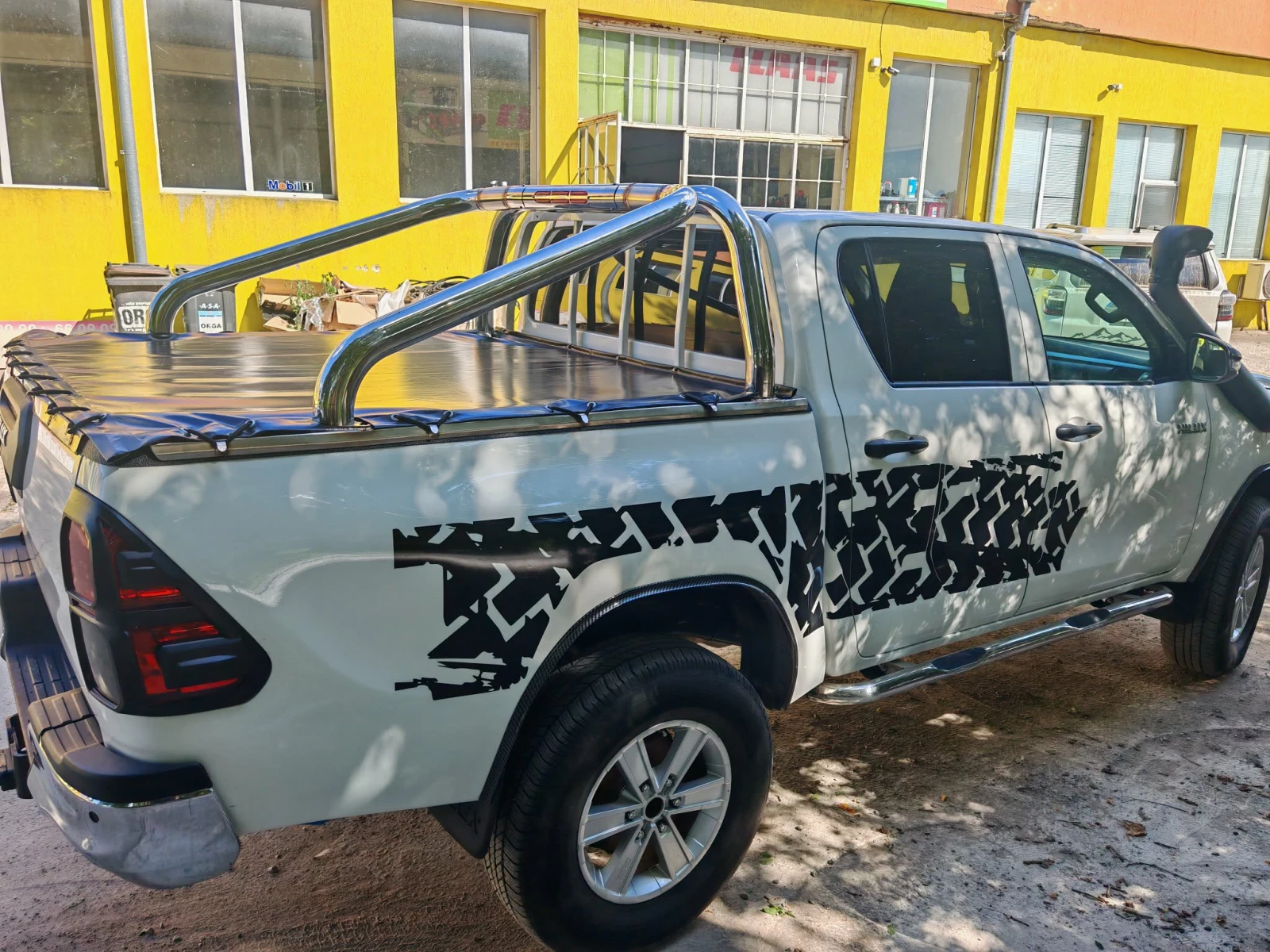Toyota Hilux, снимка 4 - Автомобили и джипове - 55732580