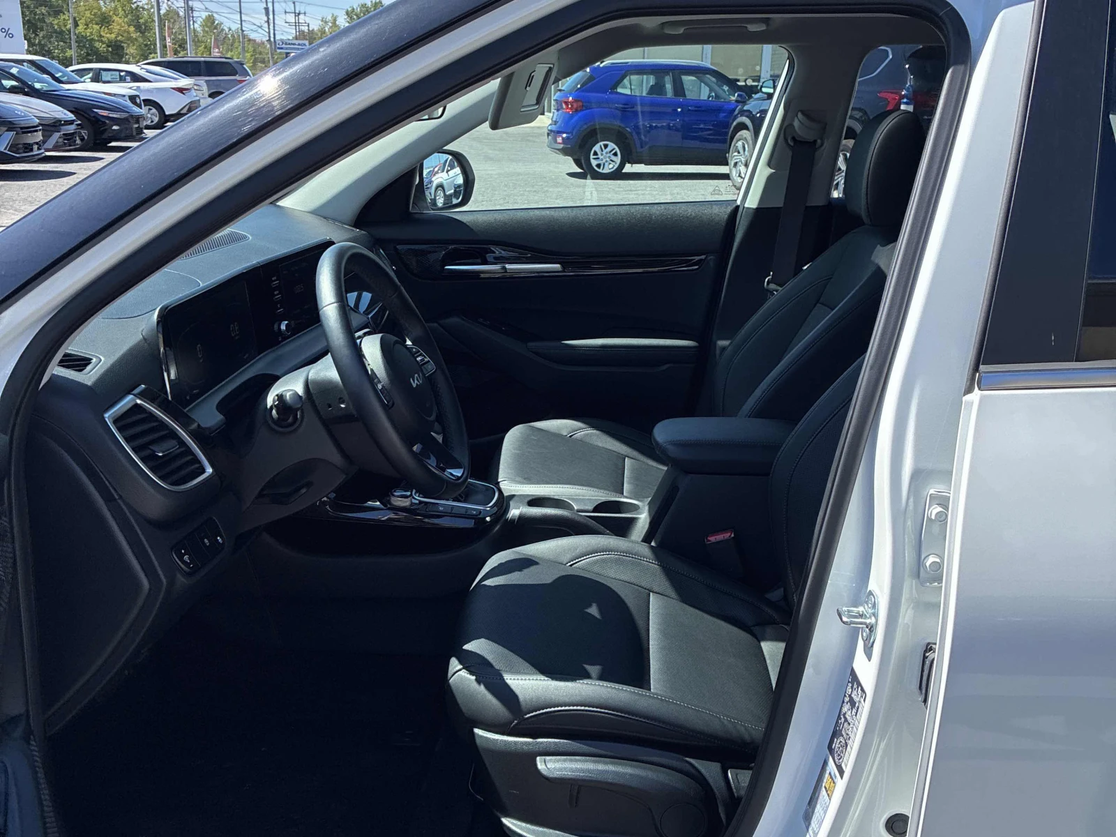 Kia Seltos EX, ���������� | Mobile.bg � ����������� 12