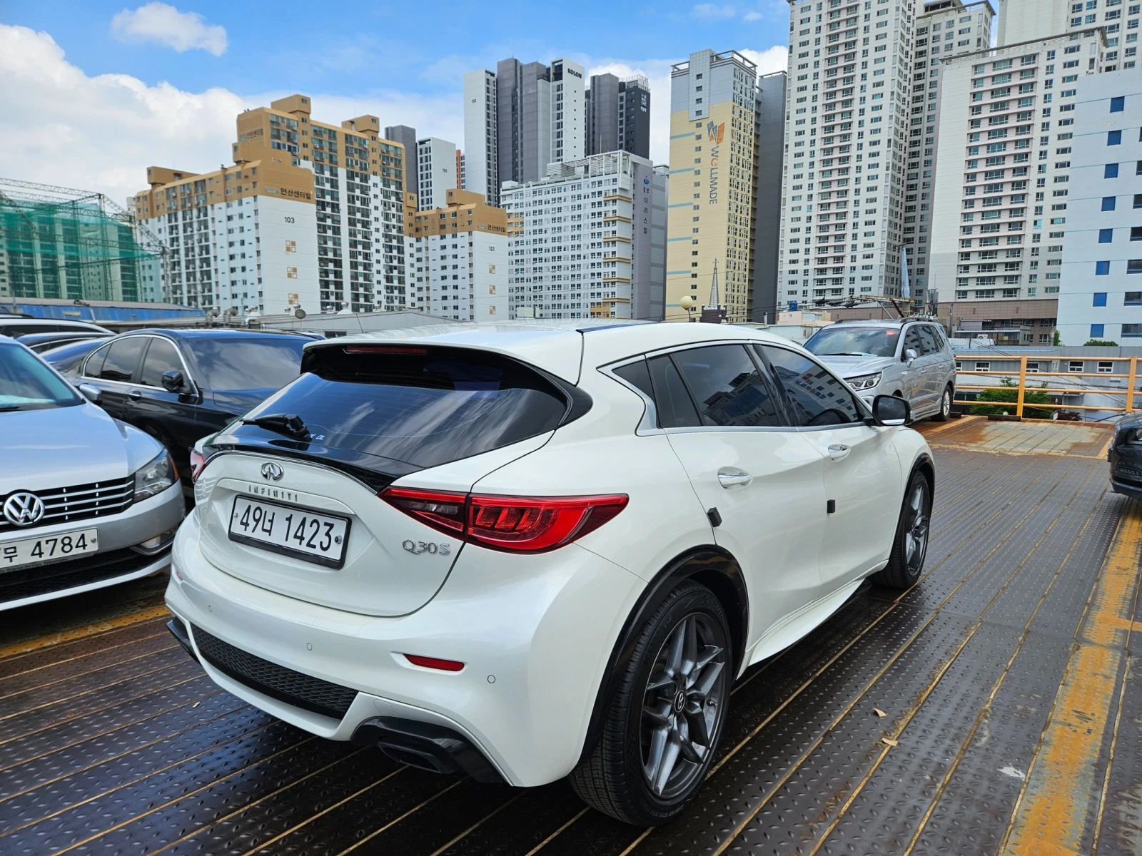 Infiniti Q30 2.0T PREMIUM TECH * КРАЙНА ЦЕНА* FULL MAX, снимка 4 - Автомобили и джипове - 56199015