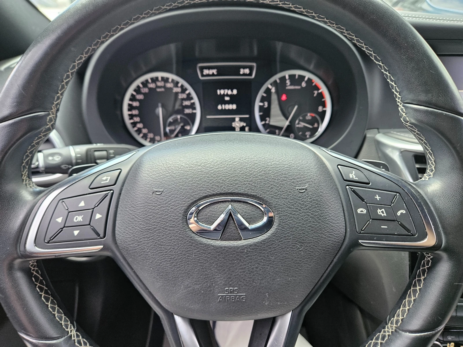 Infiniti Q30 2.0T PREMIUM TECH * КРАЙНА ЦЕНА* FULL MAX, снимка 13 - Автомобили и джипове - 56199015