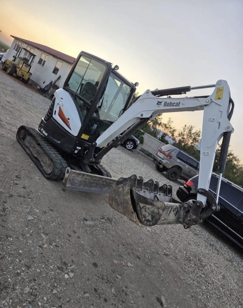 Багер Bobcat Е27Z, снимка 3 - Индустриална техника - 55996428