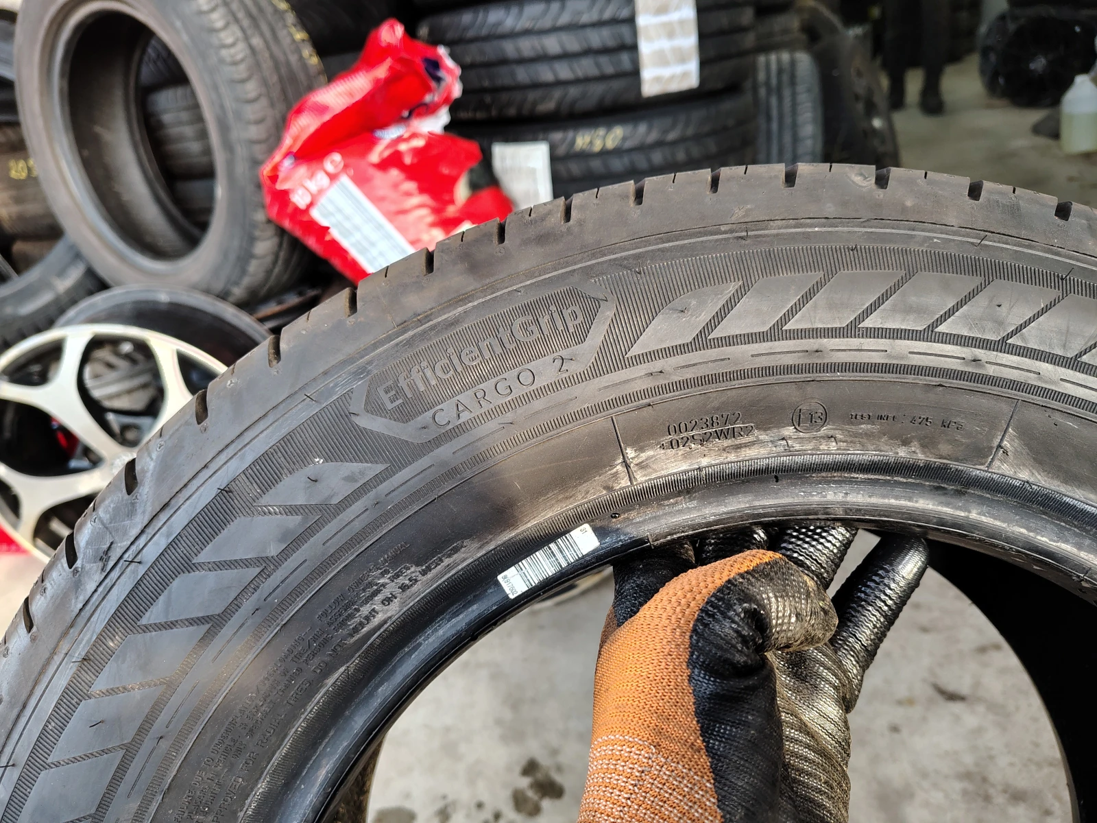 Гуми Летни 215/65R16, снимка 3 - Гуми и джанти - 54085629