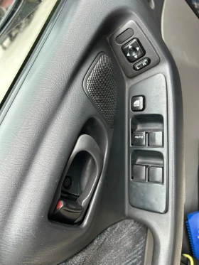 Subaru Forester Колата има сложен лифт допълнително и е  проходима, снимка 13