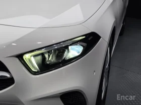 Mercedes-Benz A 220 W177 Sedan, снимка 13