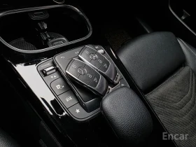 Mercedes-Benz A 220 W177 Sedan, снимка 12