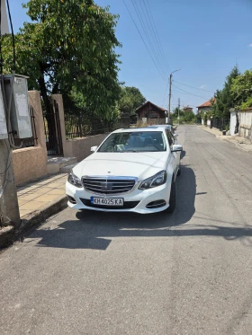 Mercedes-Benz E 300, снимка 1