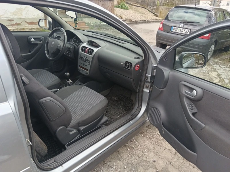 Opel Corsa С, снимка 13 - Автомобили и джипове - 47384284