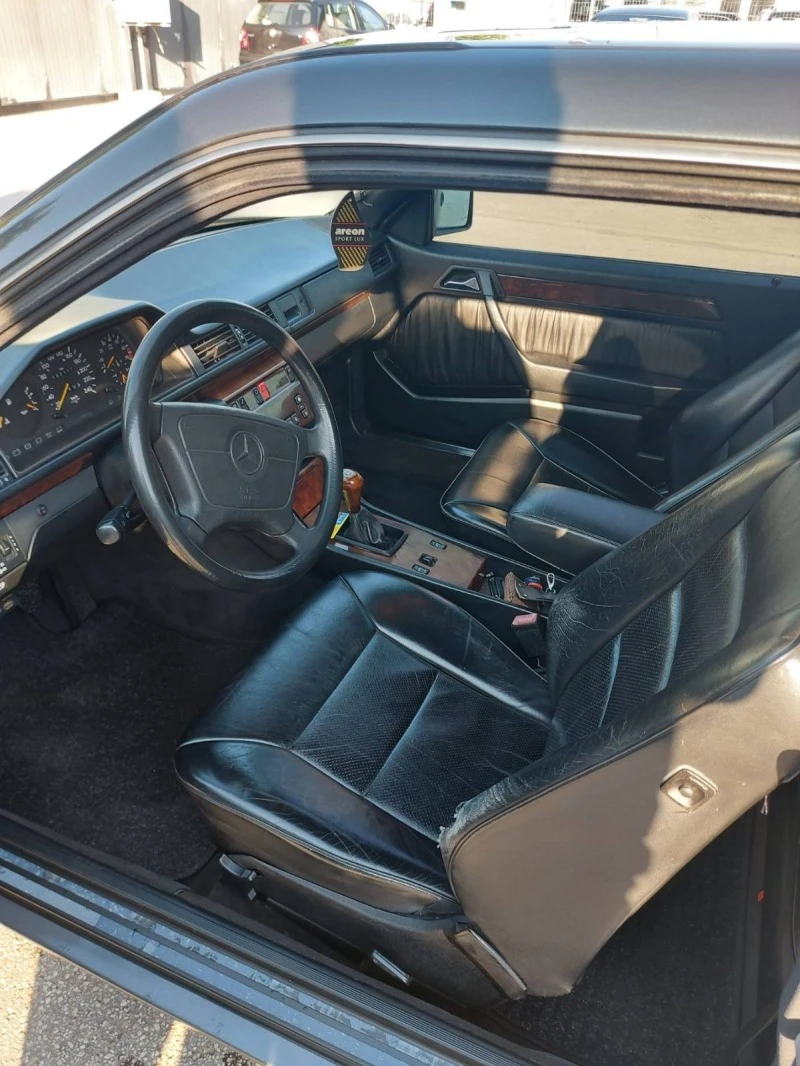 Mercedes-Benz 124 E 200 , снимка 16 - Автомобили и джипове - 47443781