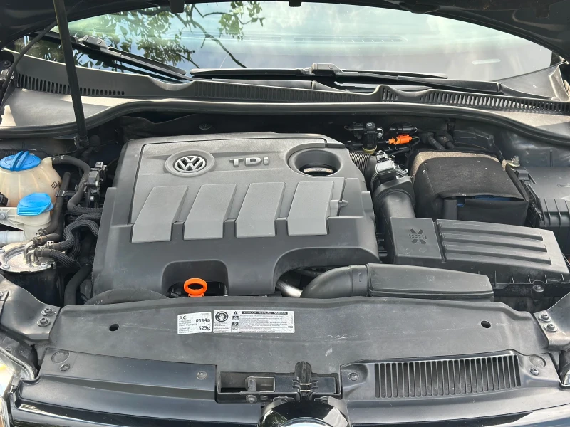 VW Golf 1, 6 TDI, снимка 11 - Автомобили и джипове - 52878393