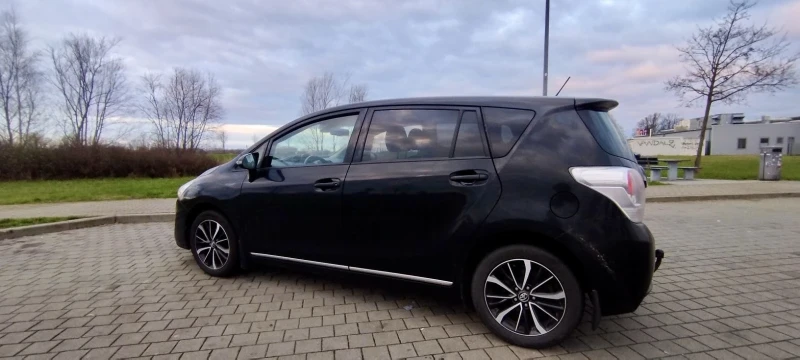 Toyota Verso S -1.8/147 к.с./ 6+ 1, снимка 5 - Автомобили и джипове - 52532811