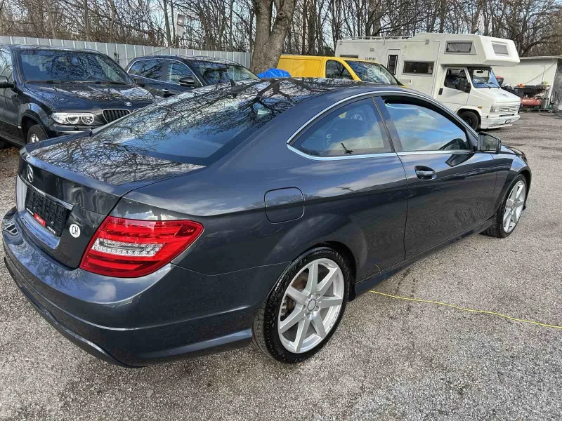 Mercedes-Benz C 180 Coupe AMG 1.8 156hp, снимка 4 - Автомобили и джипове - 52631622