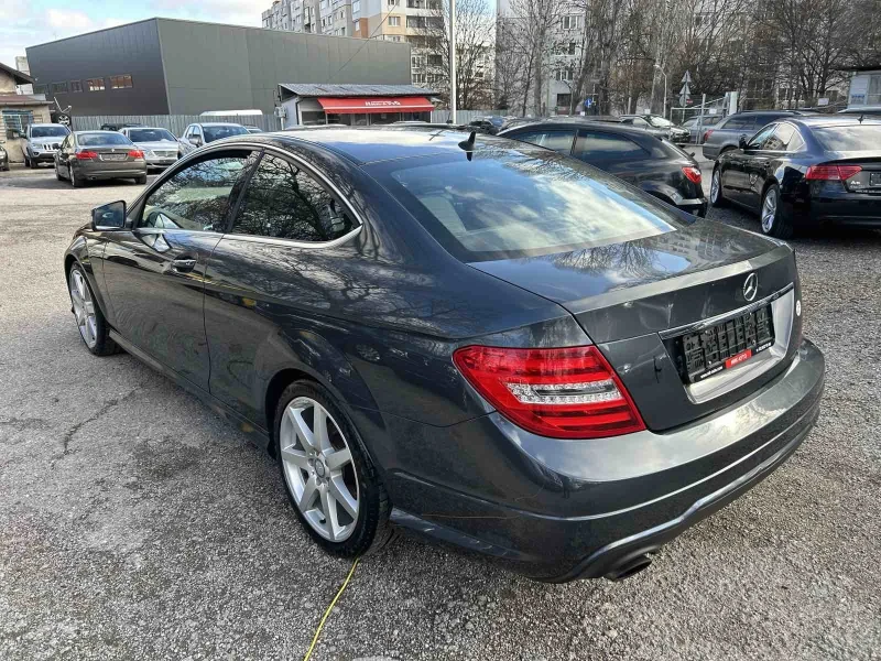 Mercedes-Benz C 180 Coupe AMG 1.8 156hp, снимка 3 - Автомобили и джипове - 52631622