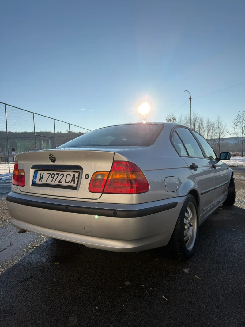 BMW 318, снимка 8 - Автомобили и джипове - 52913239