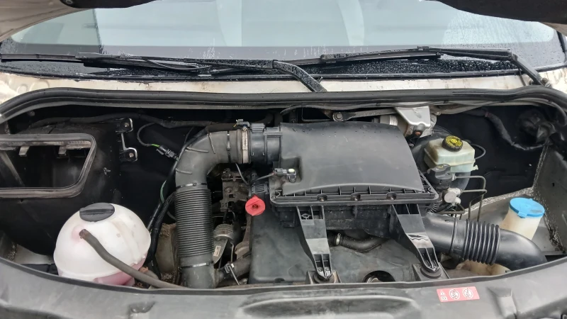 Mercedes-Benz 300 313 CDI, снимка 13 - Автомобили и джипове - 52925722