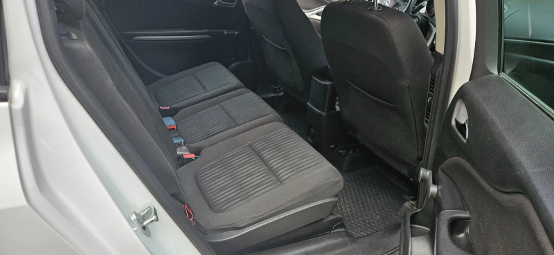 Opel Zafira Tourer 2.0 CDTI, снимка 13 - Автомобили и джипове - 52966777