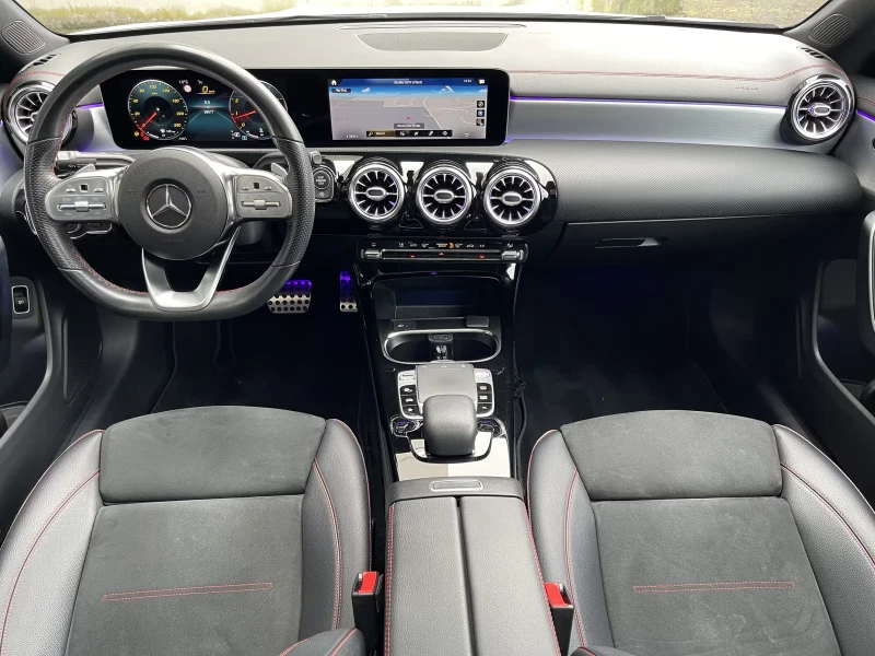 Mercedes-Benz CLA 180 AMG, снимка 13 - Автомобили и джипове - 53171530