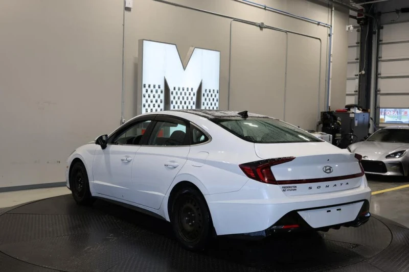 Hyundai Sonata Luxury* FWD* АвтоКредит* (ЦЕНА ДО БГ), снимка 4 - Автомобили и джипове - 53213940