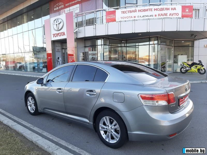 Toyota Avensis, снимка 4 - Автомобили и джипове - 46677923