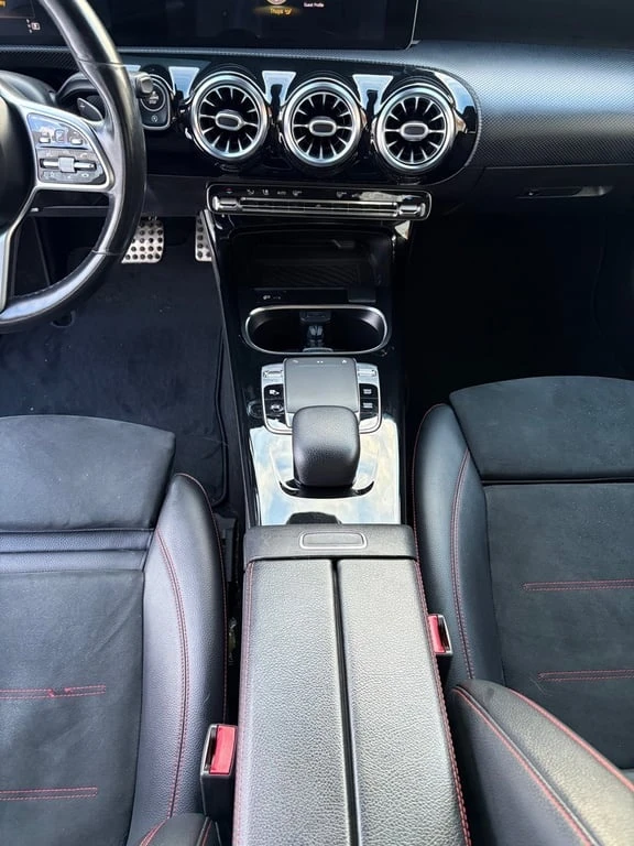 Mercedes-Benz A 220 * 4MATIC Sedan * CARFAX * ЦЕНА ДО БГ, снимка 13 - Автомобили и джипове - 52786732