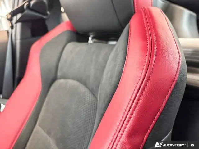 Nissan 370Z Z Performance, снимка 16 - Автомобили и джипове - 53941299