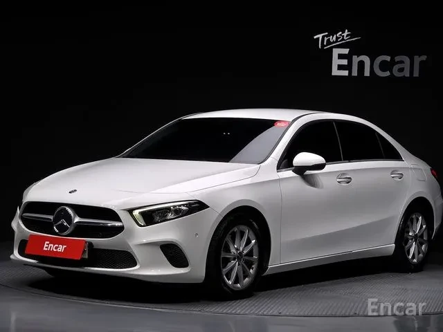 Mercedes-Benz A 220 W177 Sedan